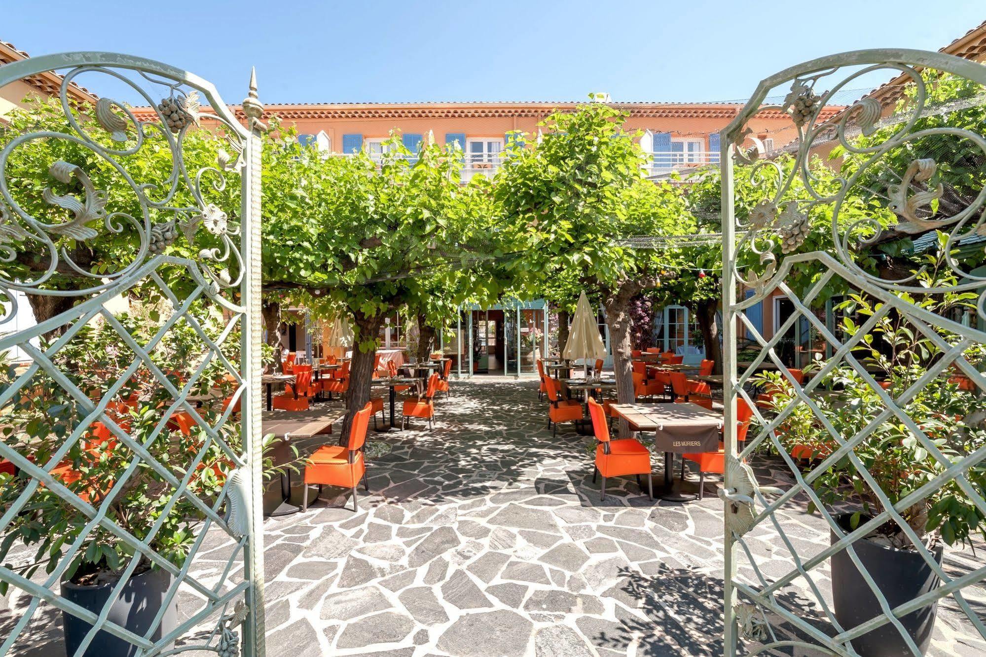 Hotel Le Provencal Logishotels Les Issambres Exterior foto
